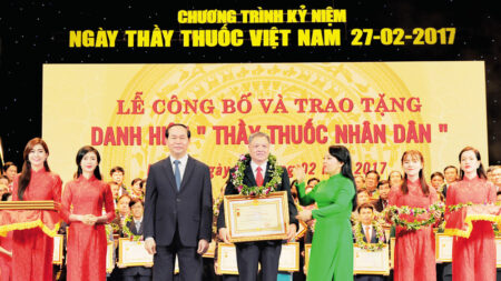 Thầy thuốc Nhân dân Đinh Văn Thành, Giám đốc Bệnh viện Sản – Nhi Bắc Giang: Tận tâm, đổi mới vì người bệnh